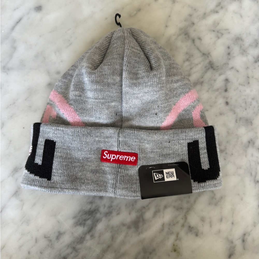 Supreme beanie brand new with tags